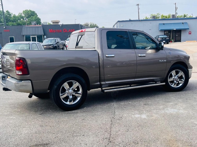 Dodge Ram 1500 Vehicle Full-screen Gallery Image 10