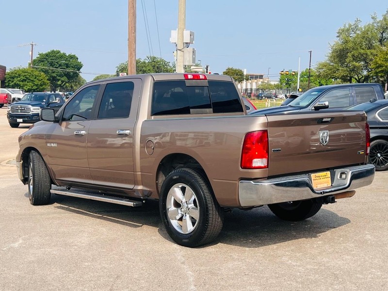 Dodge Ram 1500 Vehicle Full-screen Gallery Image 13
