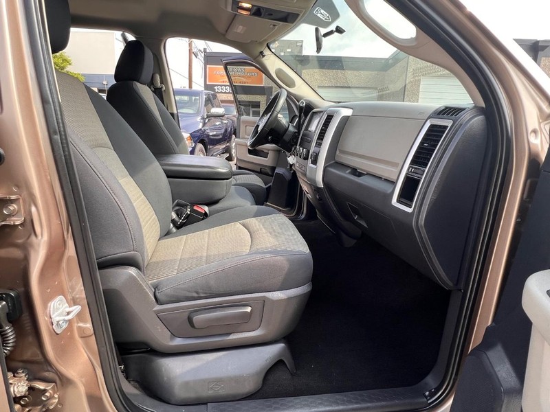 Dodge Ram 1500 Vehicle Full-screen Gallery Image 28