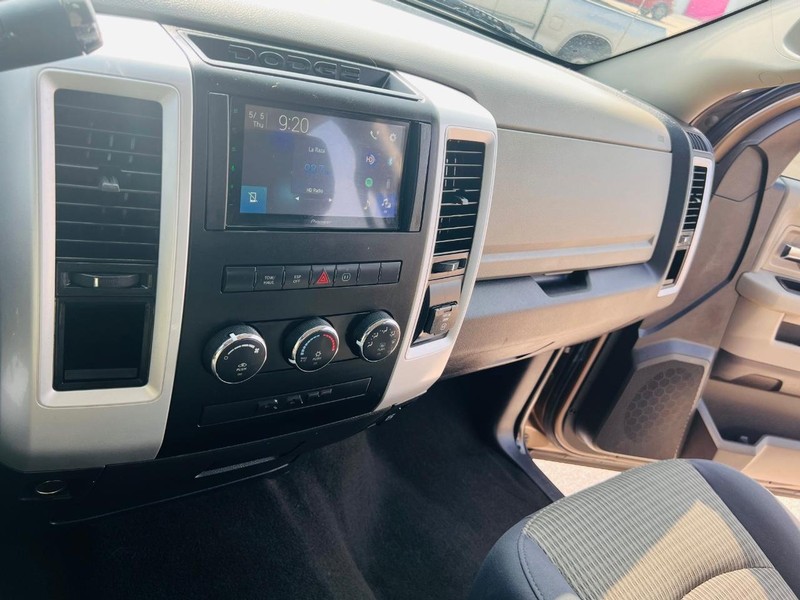 Dodge Ram 1500 Vehicle Full-screen Gallery Image 36