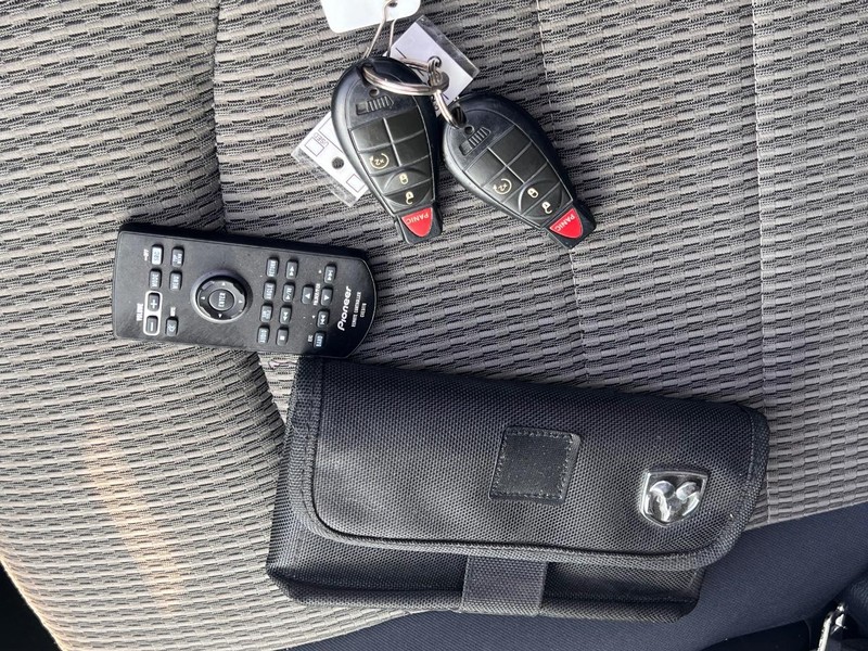 Dodge Ram 1500 Vehicle Full-screen Gallery Image 40