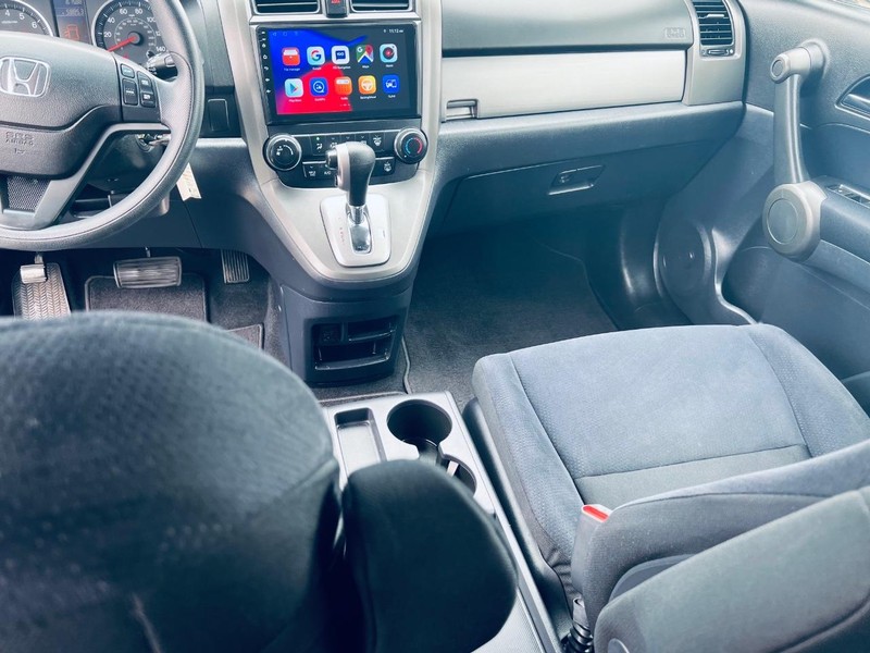 Honda CR-V Vehicle Full-screen Gallery Image 30