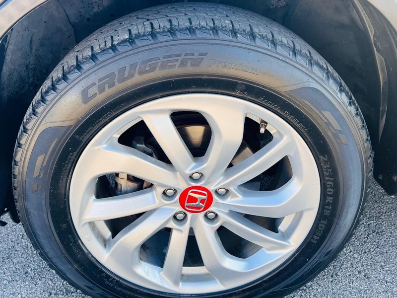 Honda CR-V Vehicle Full-screen Gallery Image 36