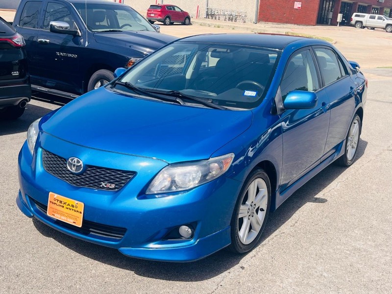 Toyota Corolla Vehicle Full-screen Gallery Image 06