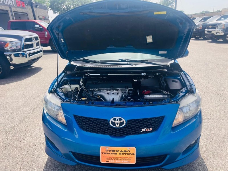 Toyota Corolla Vehicle Full-screen Gallery Image 30