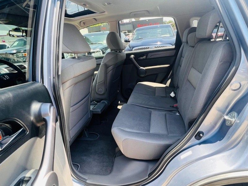 Honda CR-V Vehicle Full-screen Gallery Image 19