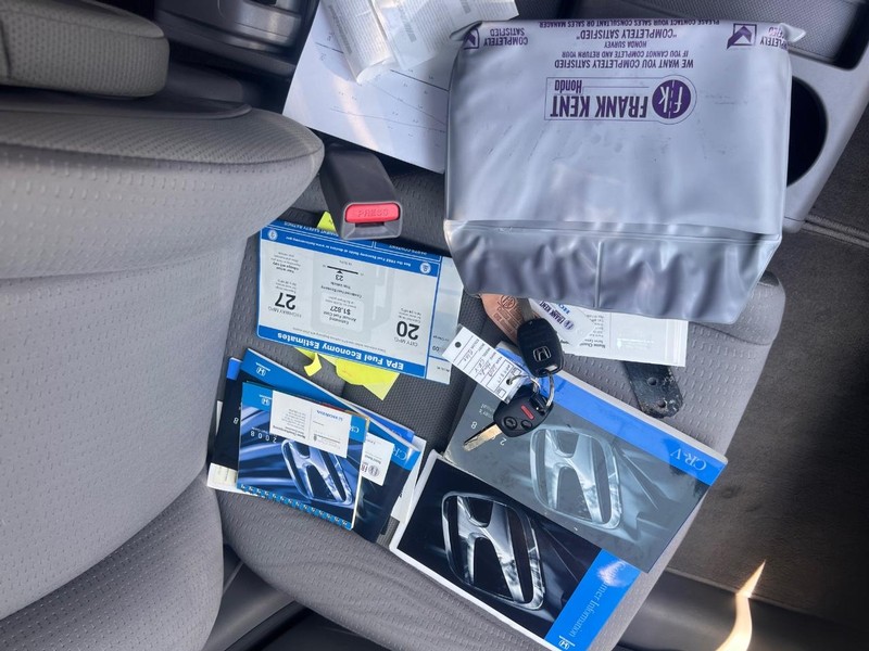 Honda CR-V Vehicle Full-screen Gallery Image 38