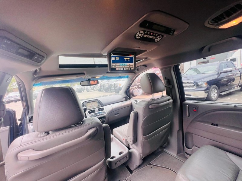 Honda Odyssey Vehicle Full-screen Gallery Image 21