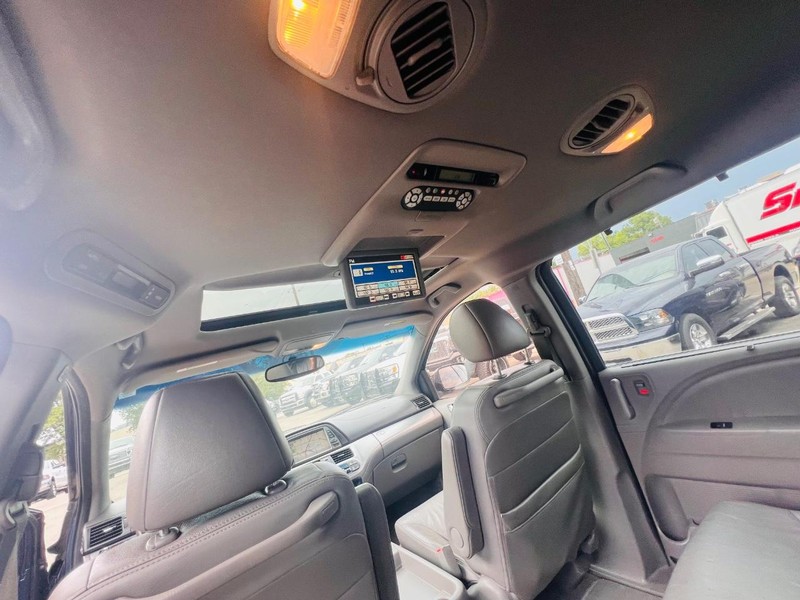 Honda Odyssey Vehicle Full-screen Gallery Image 22
