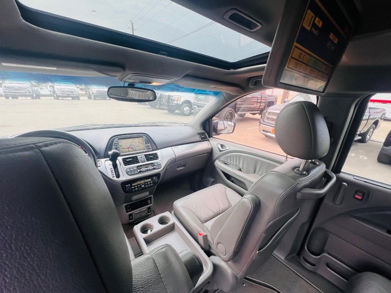 Honda Odyssey Vehicle Full-screen Gallery Image 25
