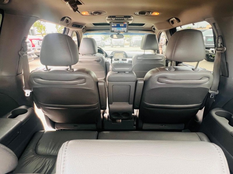 Honda Odyssey Vehicle Full-screen Gallery Image 29