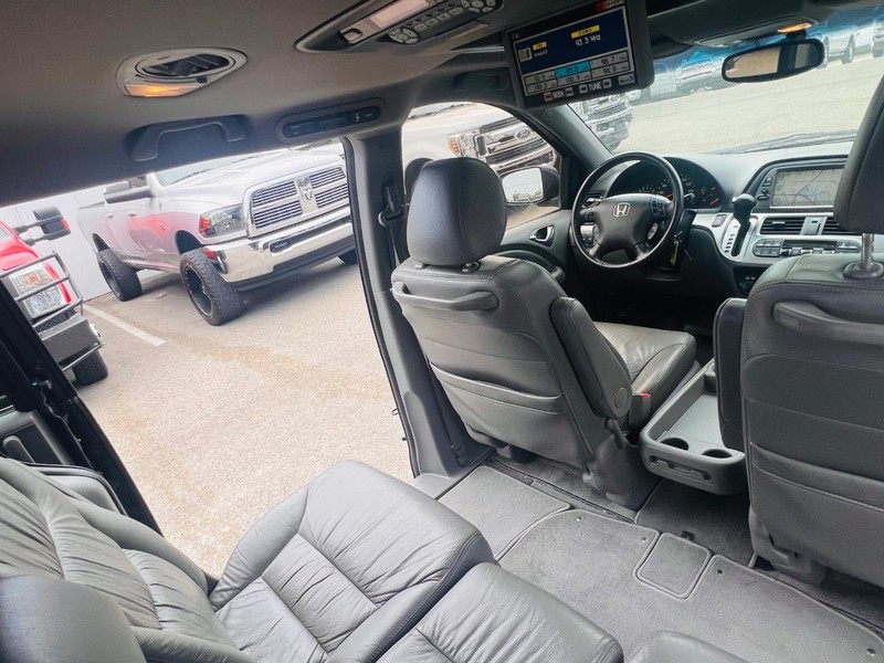 Honda Odyssey Vehicle Full-screen Gallery Image 32