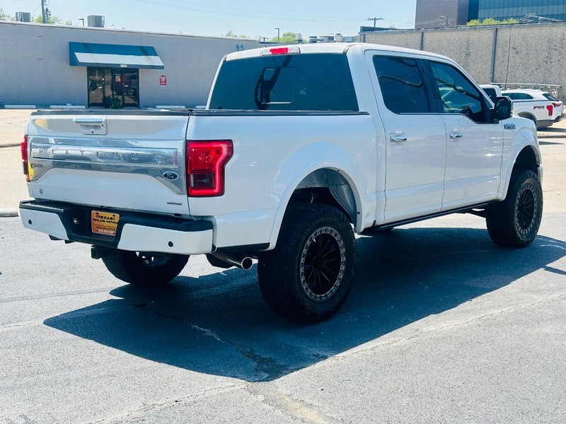 Ford F-150 Vehicle Full-screen Gallery Image 15