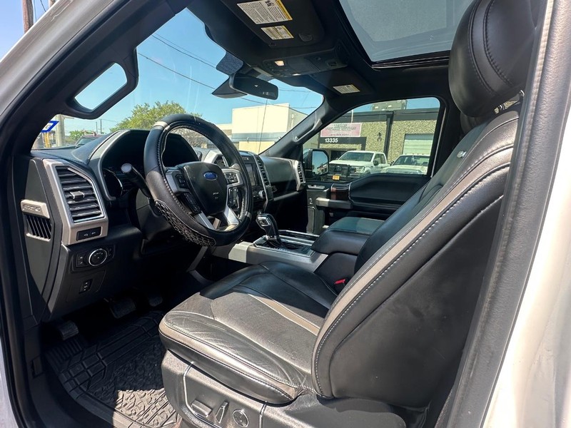 Ford F-150 Vehicle Full-screen Gallery Image 22