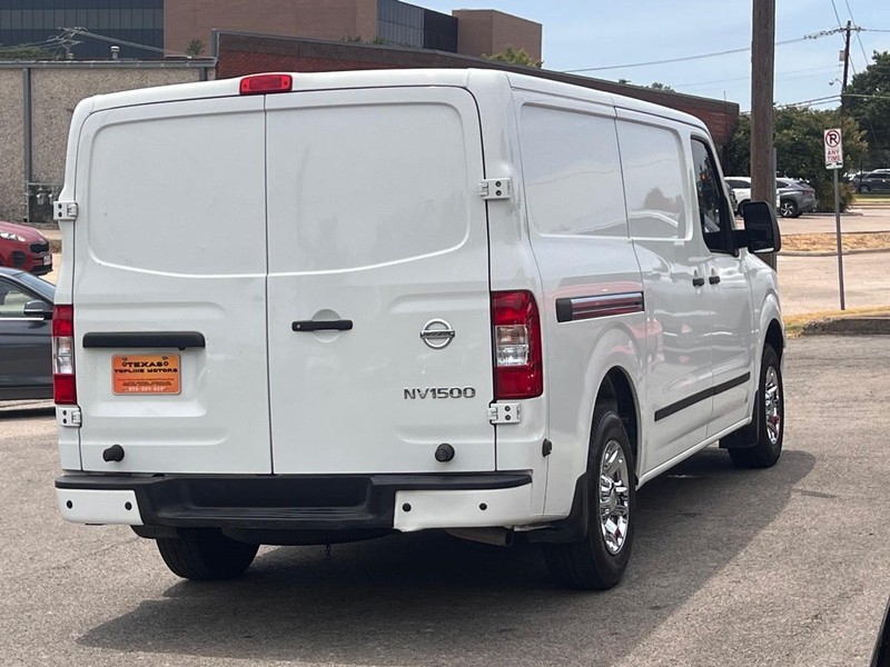 Nissan NV Cargo Vehicle Full-screen Gallery Image 5