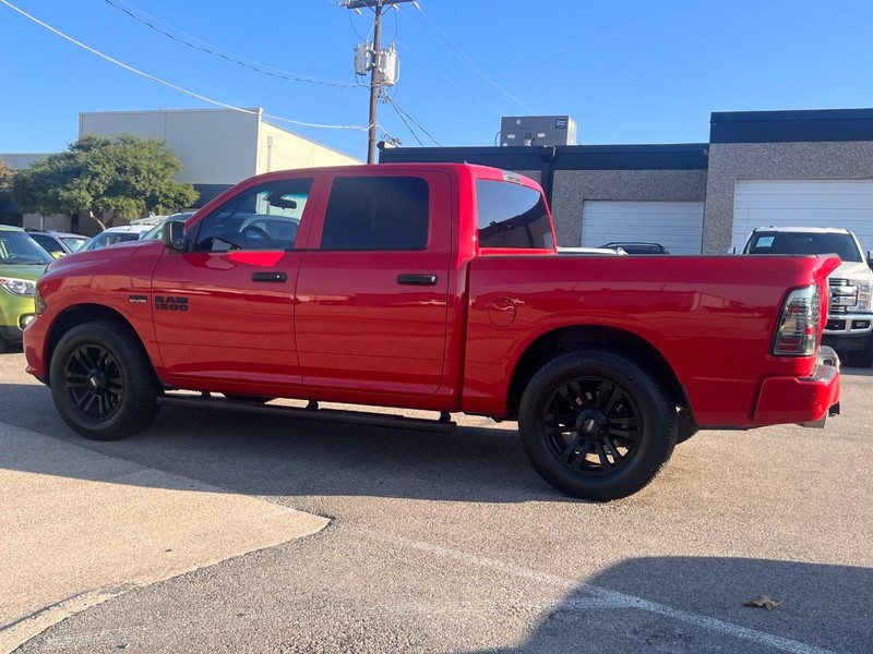 Ram 1500 Vehicle Full-screen Gallery Image 07