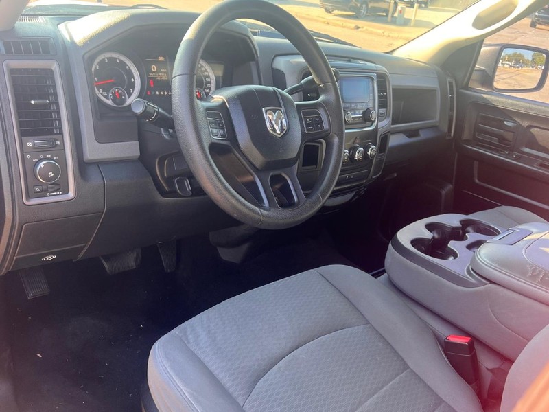 Ram 1500 Vehicle Full-screen Gallery Image 16