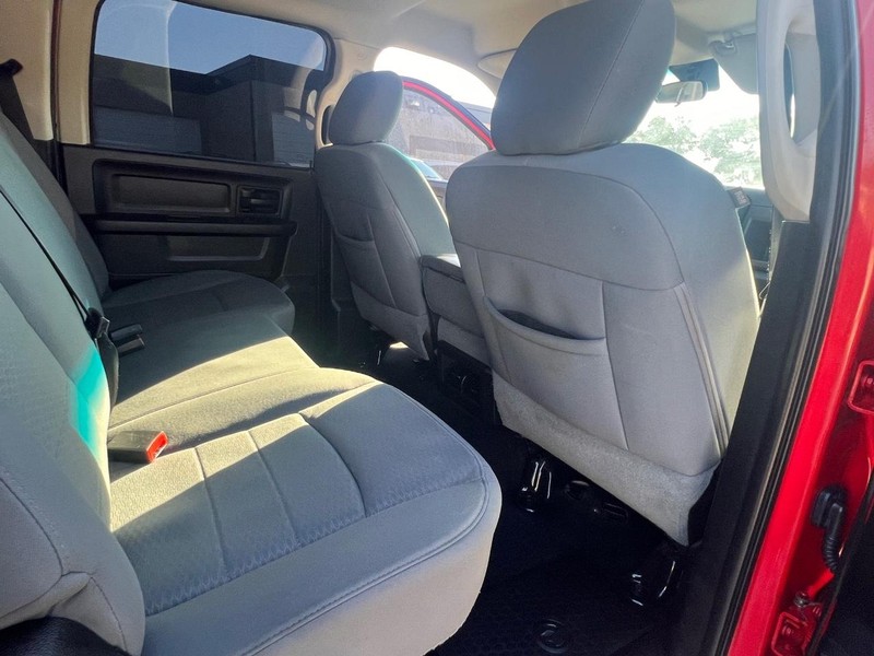 Ram 1500 Vehicle Full-screen Gallery Image 23