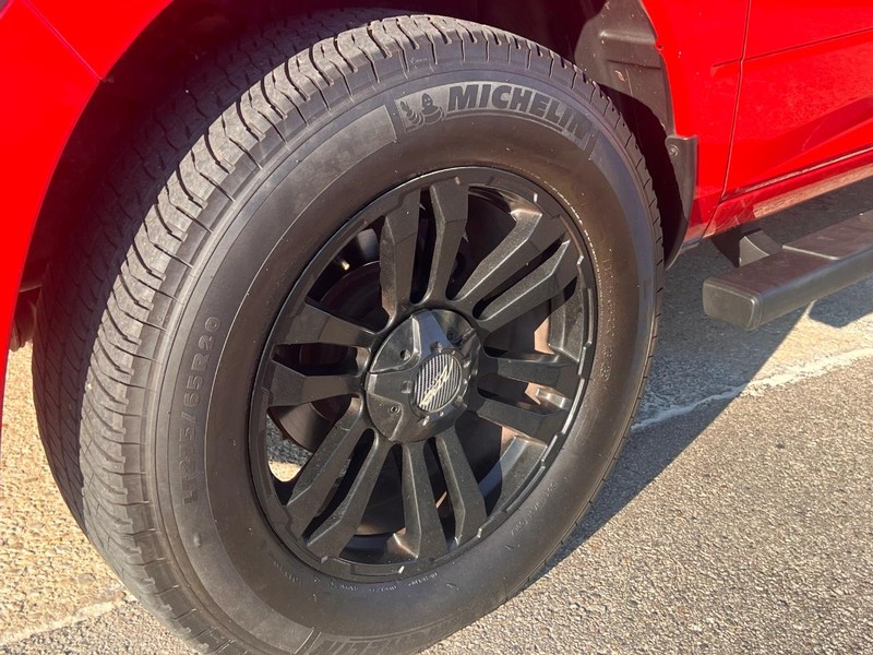 Ram 1500 Vehicle Full-screen Gallery Image 28