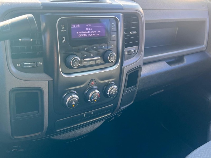 Ram 1500 Vehicle Full-screen Gallery Image 30