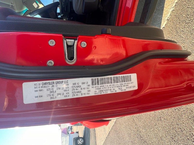 Ram 1500 Vehicle Full-screen Gallery Image 31