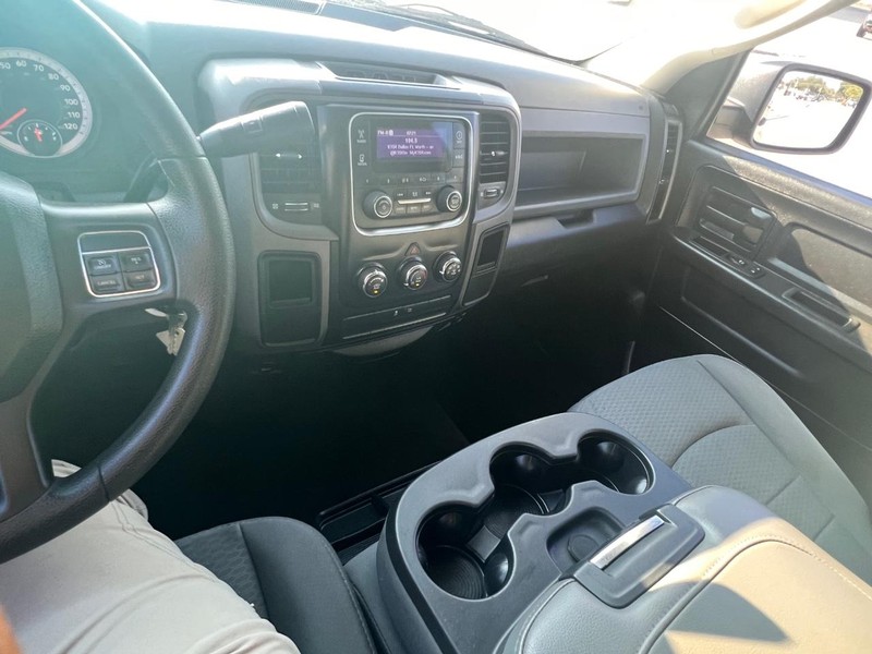 Ram 1500 Vehicle Full-screen Gallery Image 33