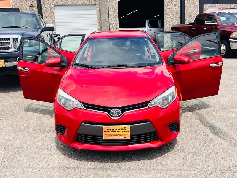 Toyota Corolla Vehicle Full-screen Gallery Image 12