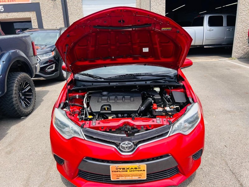 Toyota Corolla Vehicle Full-screen Gallery Image 13