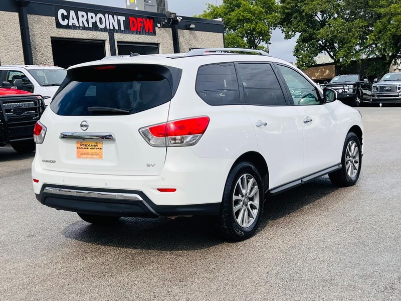 Nissan Pathfinder Vehicle Full-screen Gallery Image 6