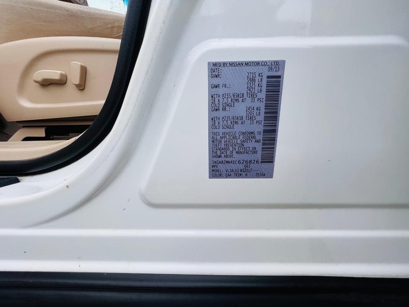 Nissan Pathfinder Vehicle Full-screen Gallery Image 34