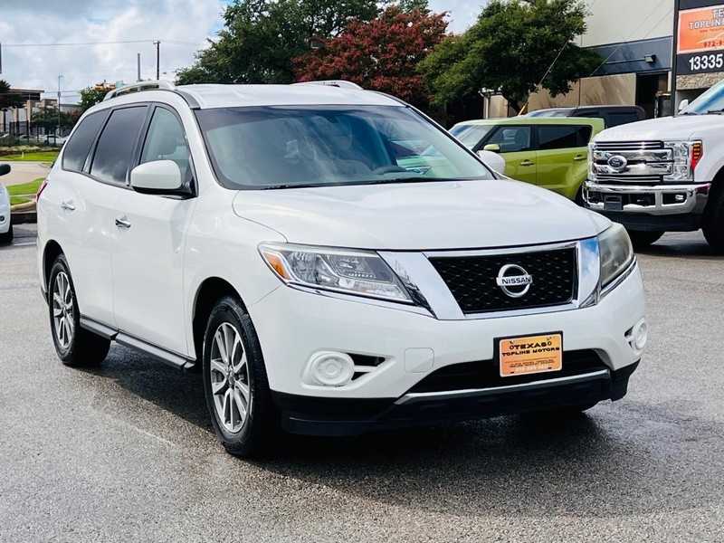 Nissan Pathfinder Vehicle Full-screen Gallery Image 48