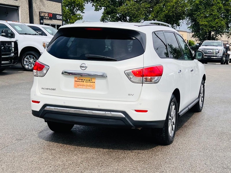 Nissan Pathfinder Vehicle Full-screen Gallery Image 49