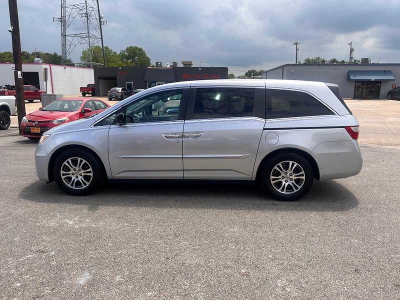 Honda Odyssey Vehicle Full-screen Gallery Image 11
