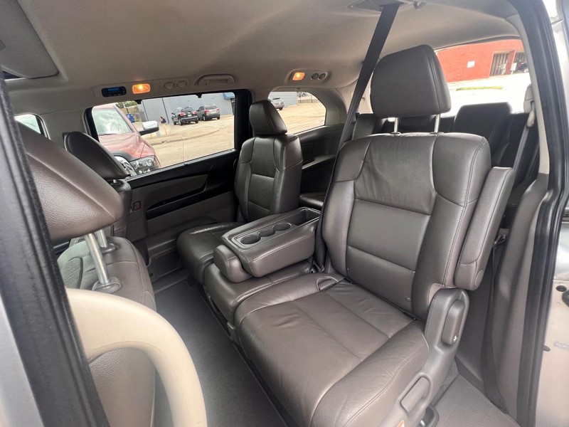 Honda Odyssey Vehicle Full-screen Gallery Image 19