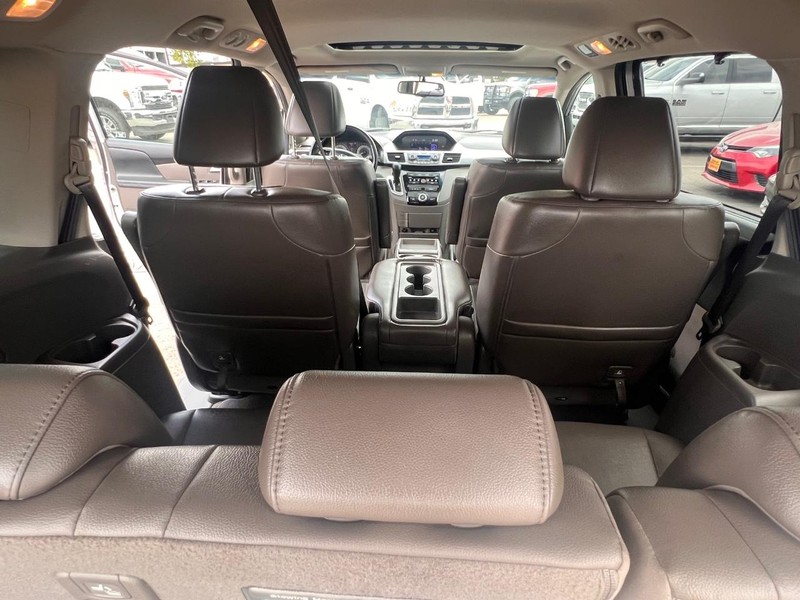 Honda Odyssey Vehicle Full-screen Gallery Image 21
