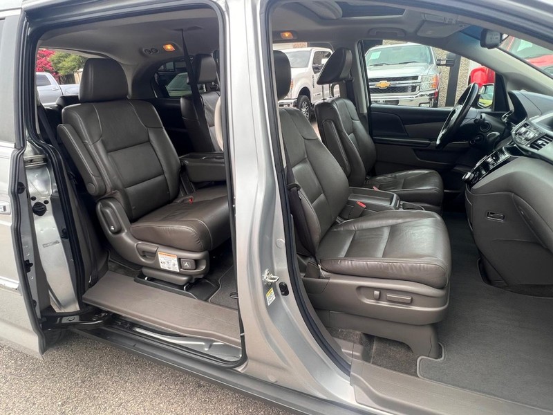 Honda Odyssey Vehicle Full-screen Gallery Image 25