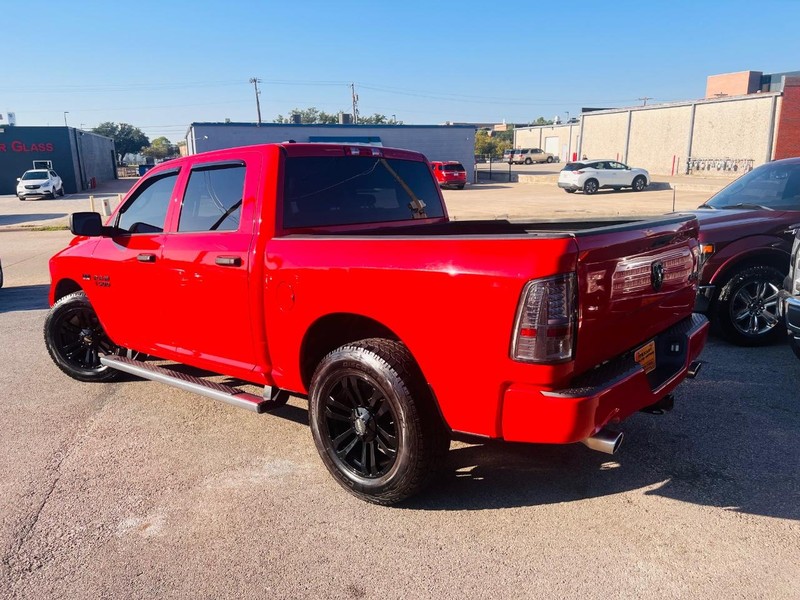 Ram 1500 Vehicle Full-screen Gallery Image 12