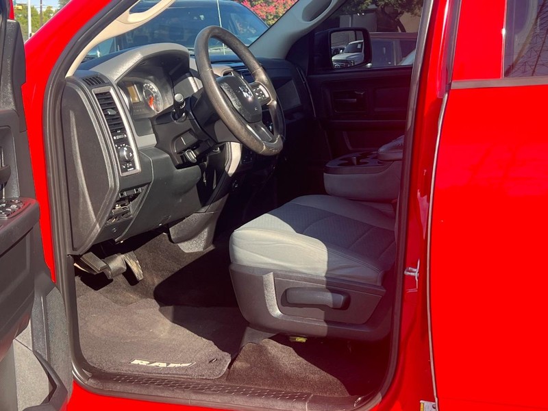 Ram 1500 Vehicle Full-screen Gallery Image 31