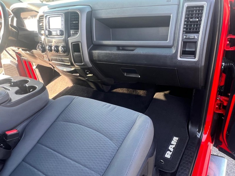 Ram 1500 Vehicle Full-screen Gallery Image 35