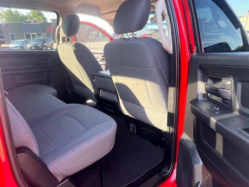 Ram 1500 Vehicle Full-screen Gallery Image 37