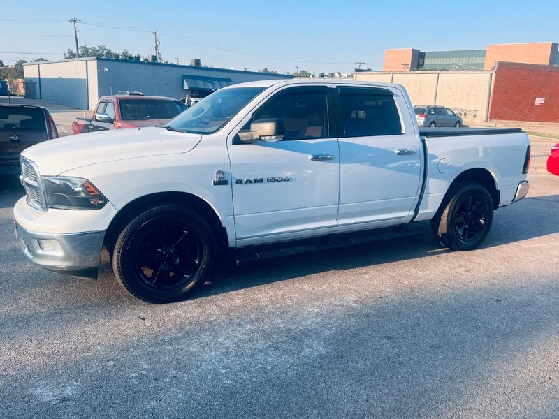 Ram 1500 Vehicle Full-screen Gallery Image 04