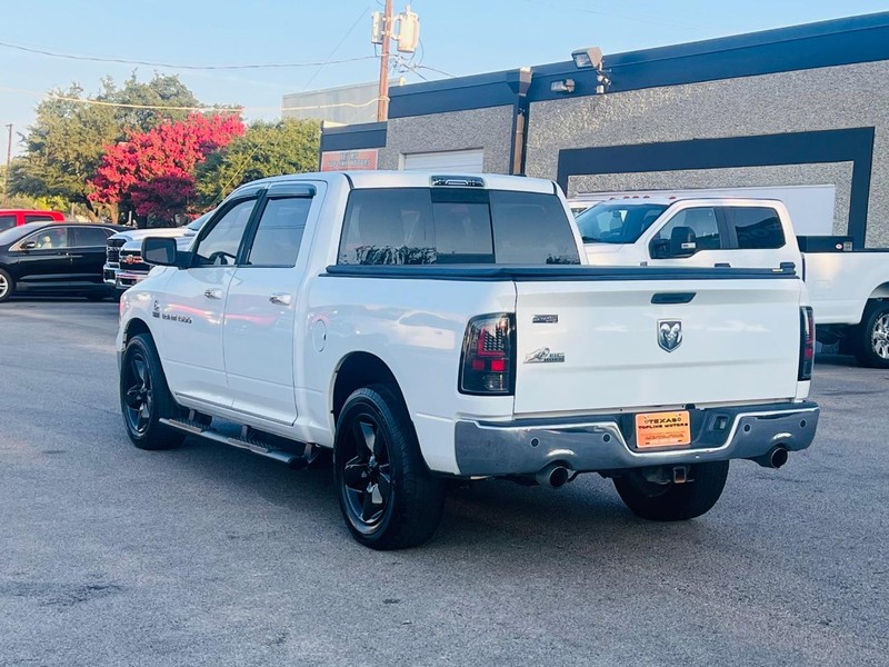 Ram 1500 Vehicle Full-screen Gallery Image 12