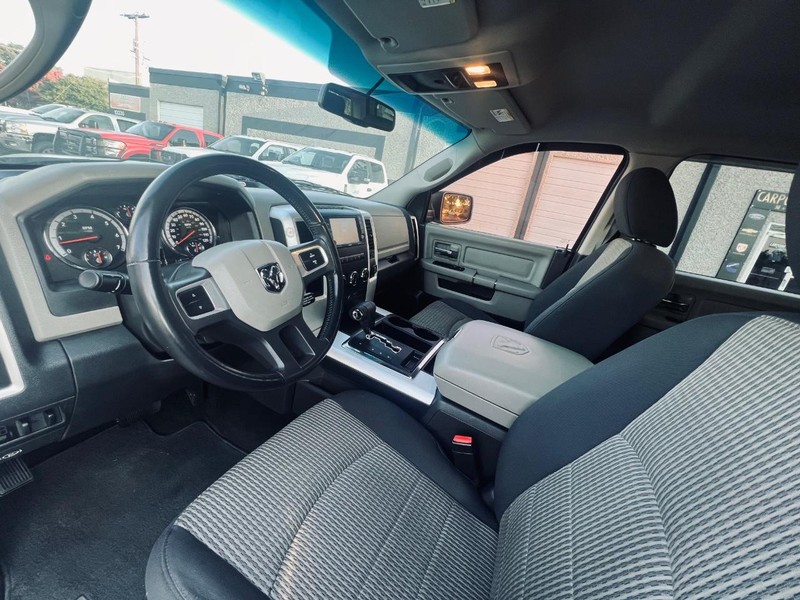 Ram 1500 Vehicle Full-screen Gallery Image 15