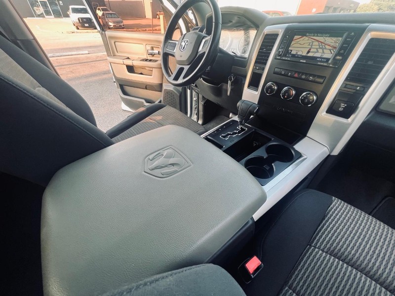 Ram 1500 Vehicle Full-screen Gallery Image 27