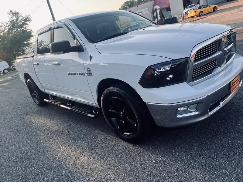 Ram 1500 Vehicle Full-screen Gallery Image 31