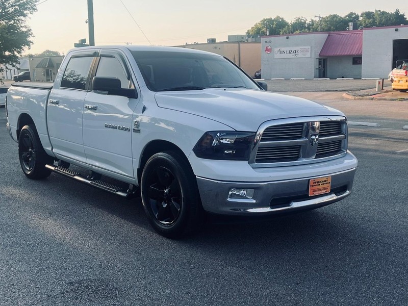 Ram 1500 Vehicle Full-screen Gallery Image 33