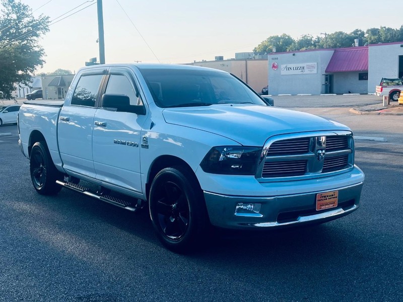 Ram 1500 Vehicle Full-screen Gallery Image 35