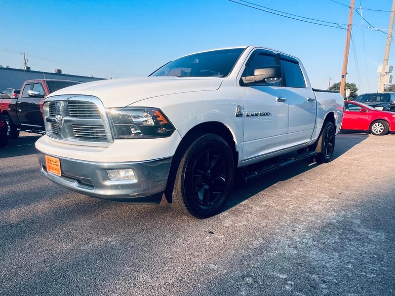 Ram 1500 Vehicle Full-screen Gallery Image 43