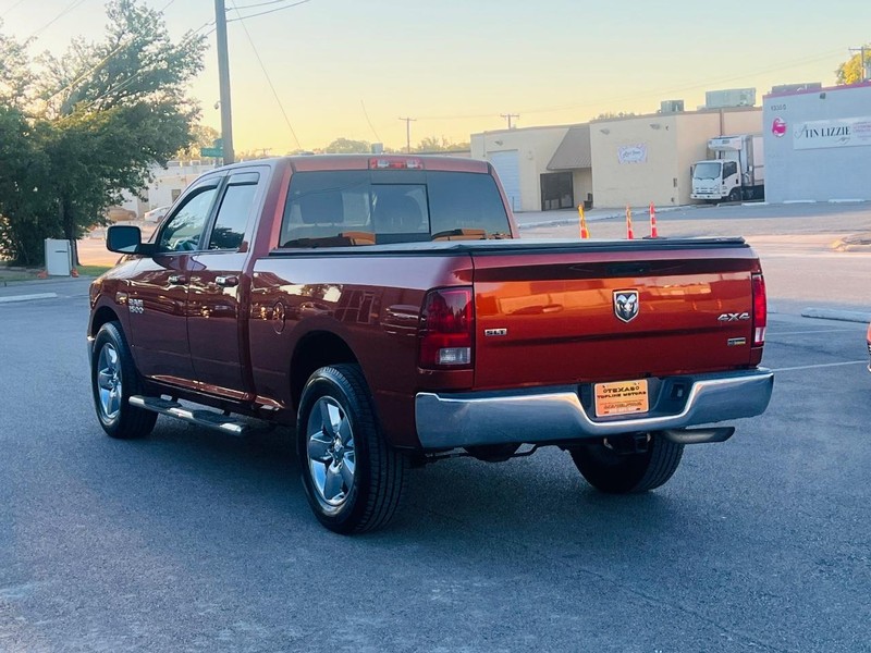 Ram 1500 Vehicle Full-screen Gallery Image 08