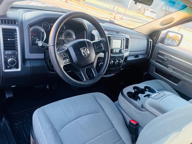 Ram 1500 Vehicle Full-screen Gallery Image 17